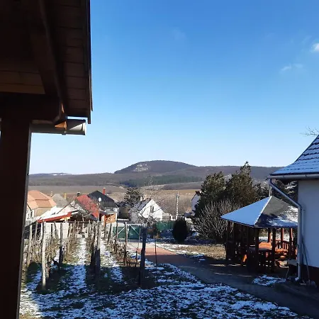 Rozsa Vendeghaz Guest house 3*