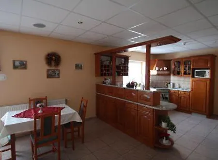 Rozsa Vendeghaz Guest house